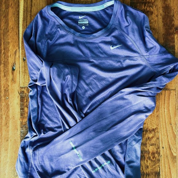 Long Sleeve Nike Running Shirt - Picture 1 of 2